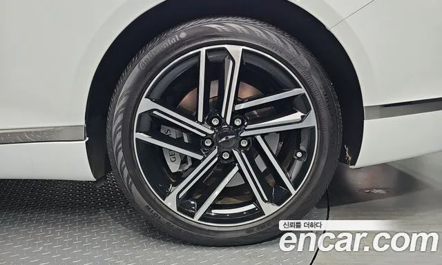 Genesis G80 RG3 — Фото автомобиля 6