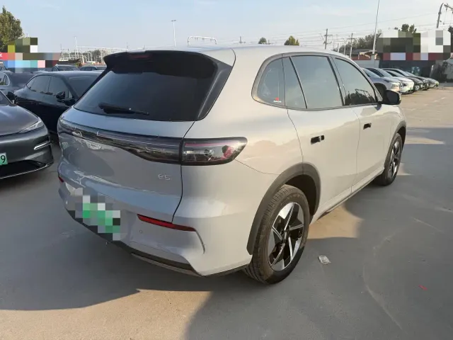 Geely Galaxy E5 — Фото автомобиля 9