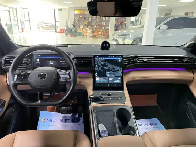 Nio ES6 — Фото автомобиля 12