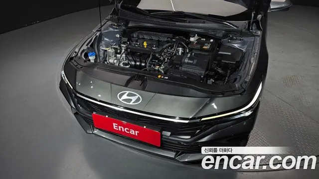 Hyundai Avante CN7 — Фото автомобиля 6