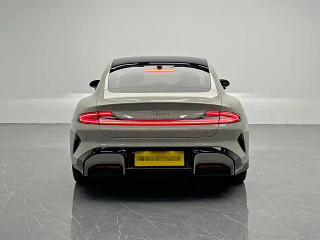 Xiaomi SU7 — Фото автомобиля 5