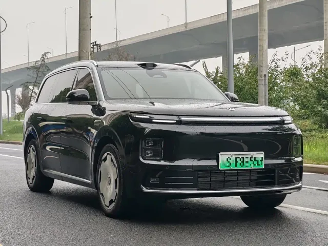 Leapmotor D Series — Фото автомобиля 3