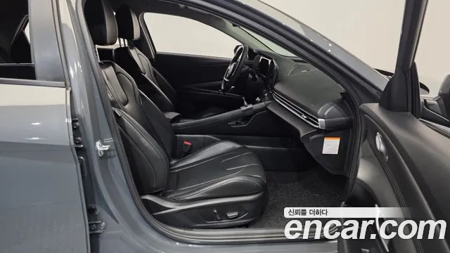 Hyundai Avante CN7 — Фото автомобиля 11