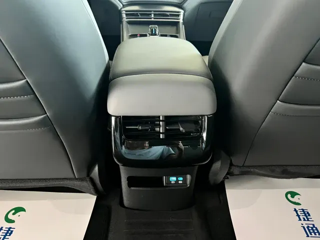 BYD Seal 07 DM-i — Фото автомобиля 26