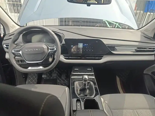 Wuling Motors Wuling Victory 2020 1.5T Manual Elite Edition — Фото автомобиля 9
