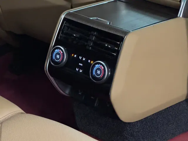 Land Rover Range Rover — Фото автомобиля 17