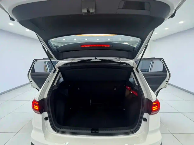 Volkswagen Tharu — Фото автомобиля 7