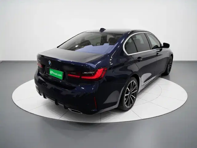 BMW 3 Series — Фото автомобиля 4