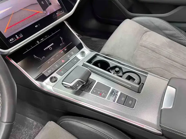 Audi A6L — Фото автомобиля 26