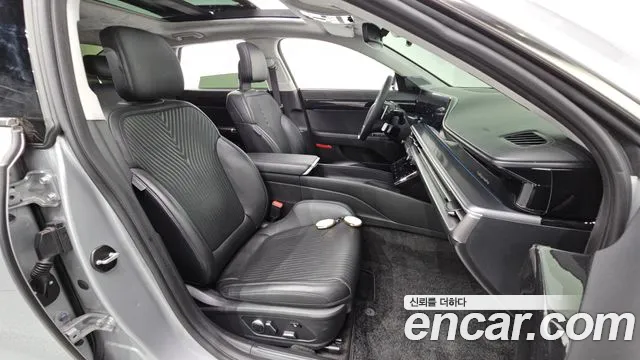 Hyundai Grandeur GN7 — Фото автомобиля 16