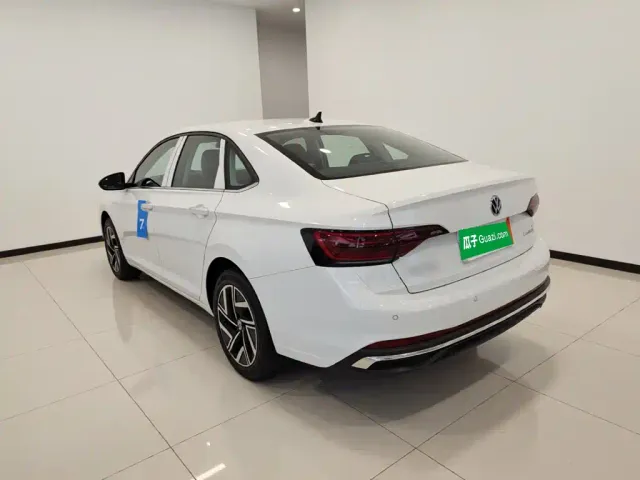 Volkswagen Sagitar — Фото автомобиля 4