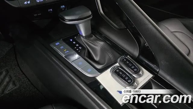 Hyundai Avante CN7 — Фото автомобиля 9