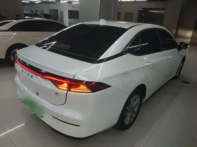 GAC Aion S — Фото автомобиля 6