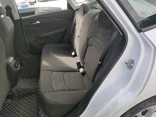 Chevrolet Monza — Фото автомобиля 16
