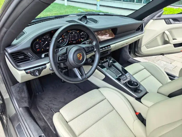 Porsche 911 — Фото автомобиля 9