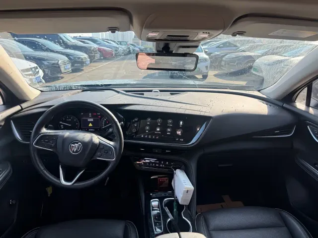 Buick Envision Plus — Фото автомобиля 5