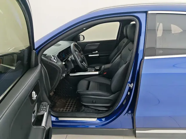 Mercedes-Benz EQA — Фото автомобиля 7
