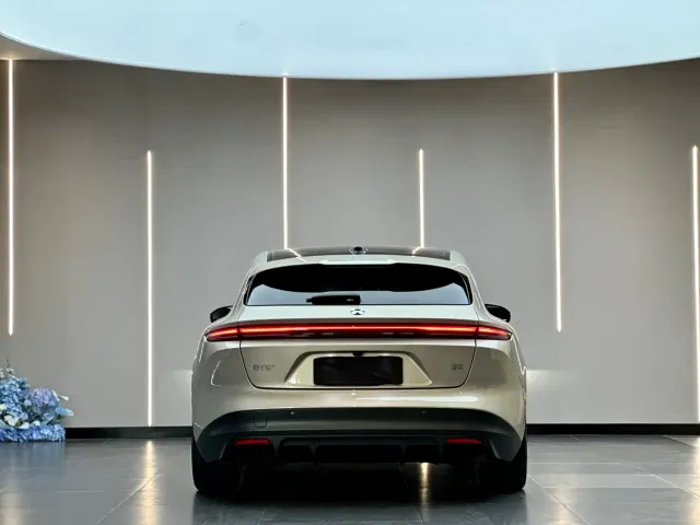 Nio ET5 Touring — Фото автомобиля 9