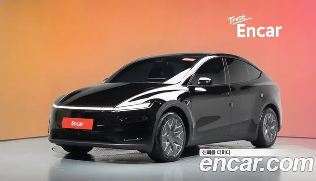 Фотография автомобиля — Tesla Model Y