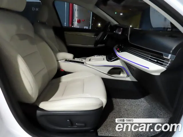 Hyundai Grandeur New — Фото автомобиля 8