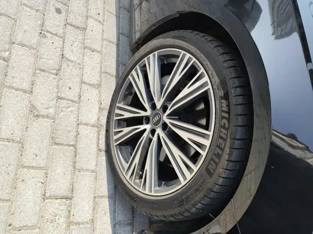 Audi A6L — Фото автомобиля 6