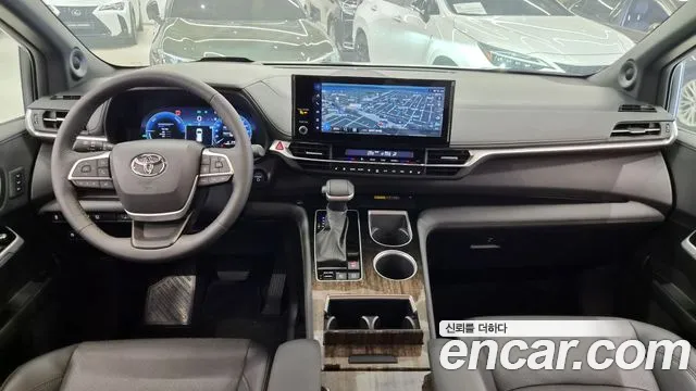 Toyota Sienna 4th Gen — Фото автомобиля 7