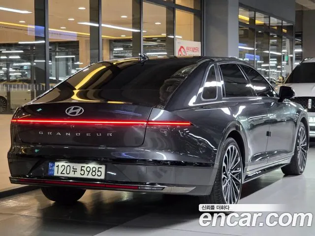 Hyundai Grandeur GN7 — Фото автомобиля 4