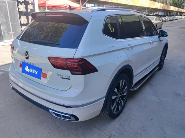 Volkswagen Tiguan L — Фото автомобиля 3