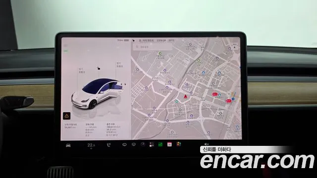 Tesla Model 3 — Фото автомобиля 12
