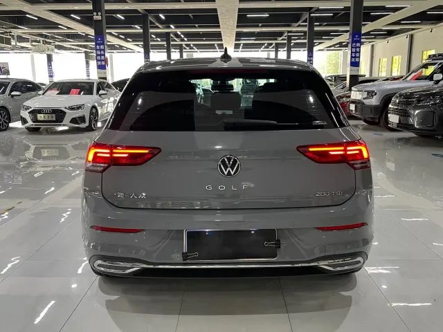 Volkswagen Golf 2021 280TSI DSG 30th Anniversary Edition — Фото автомобиля 12