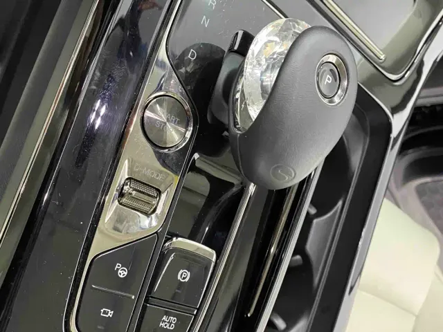 GAC Trumpchi Trumpchi E9 2023 E9 Grandmaster — Фото автомобиля 23