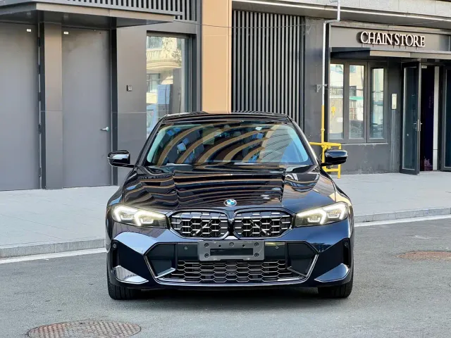 BMW 3 Series — Фото автомобиля 2