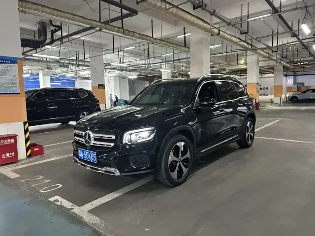 Фотография автомобиля — Mercedes-Benz GLB-Class