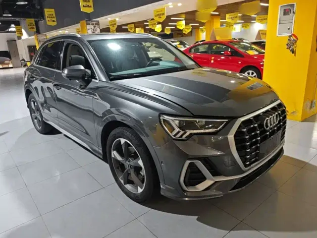 Audi Q3 — Фото автомобиля 3