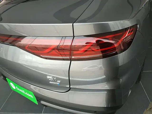 BYD Qin L — Фото автомобиля 23