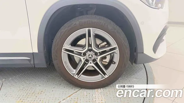 Mercedes-Benz GLA-Class H247 — Фото автомобиля 9