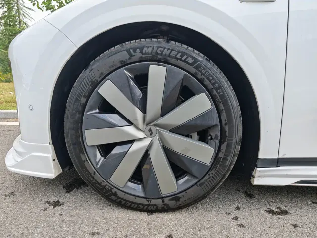 Li Auto i6 — Фото автомобиля 11