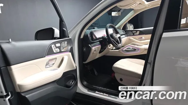 Mercedes-Benz GLE-Class — Фото автомобиля 10