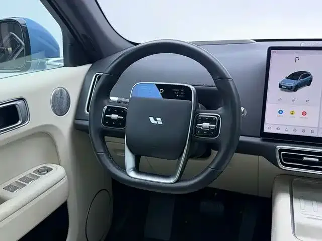 Li Auto L7 — Фото автомобиля 17