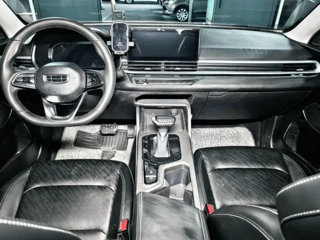 Geely Emgrand — Фото автомобиля 8