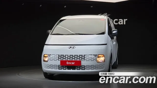 Hyundai Staria — Фото автомобиля 3