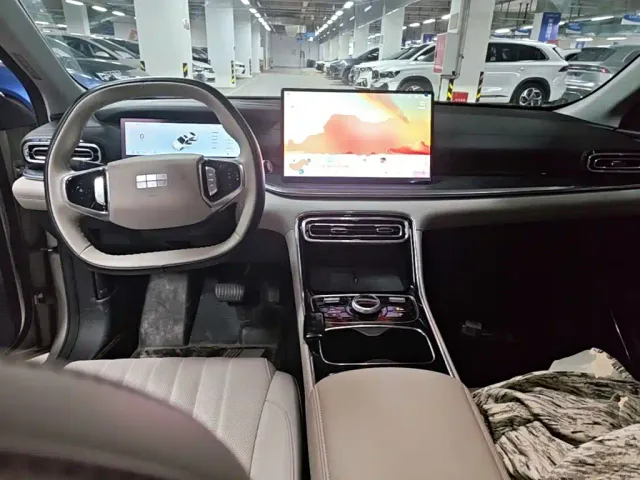 Geely Galaxy Stellar 6 — Фото автомобиля 9