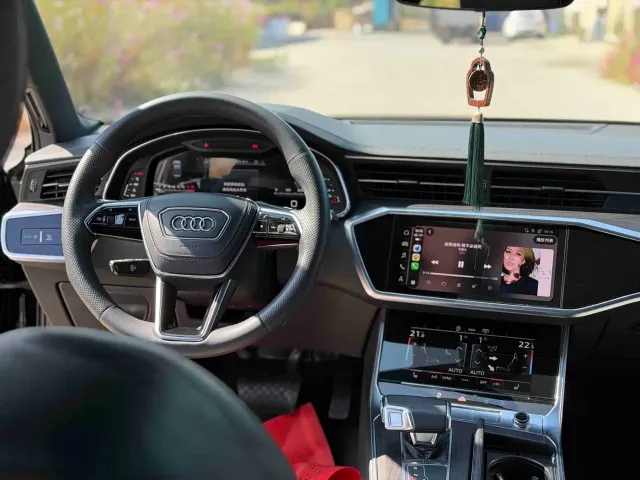 Audi A6L — Фото автомобиля 12