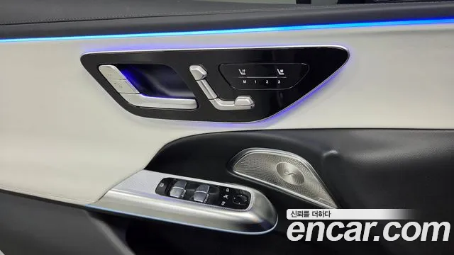 Mercedes-Benz E-Class — Фото автомобиля 14