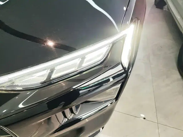 Ford Mondeo — Фото автомобиля 23