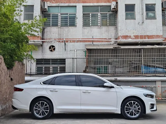 Geely Xingrui — Фото автомобиля 6