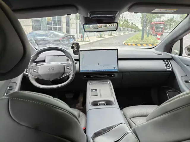 Xpeng P7+ — Фото автомобиля 6
