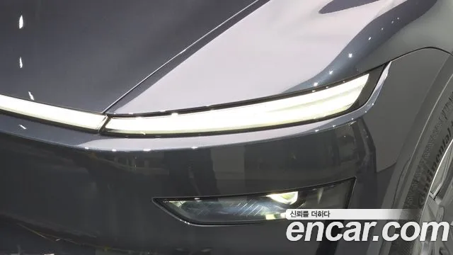 Tesla Model Y — Фото автомобиля 21