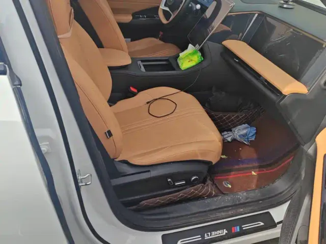 Geely Galaxy L7 — Фото автомобиля 8