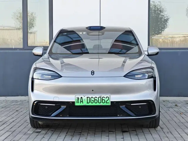 Aito M6 — Фото автомобиля 2